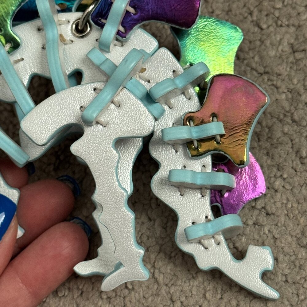Custom leather Stegosaurus bag charm, never used - Picture 4 of 5